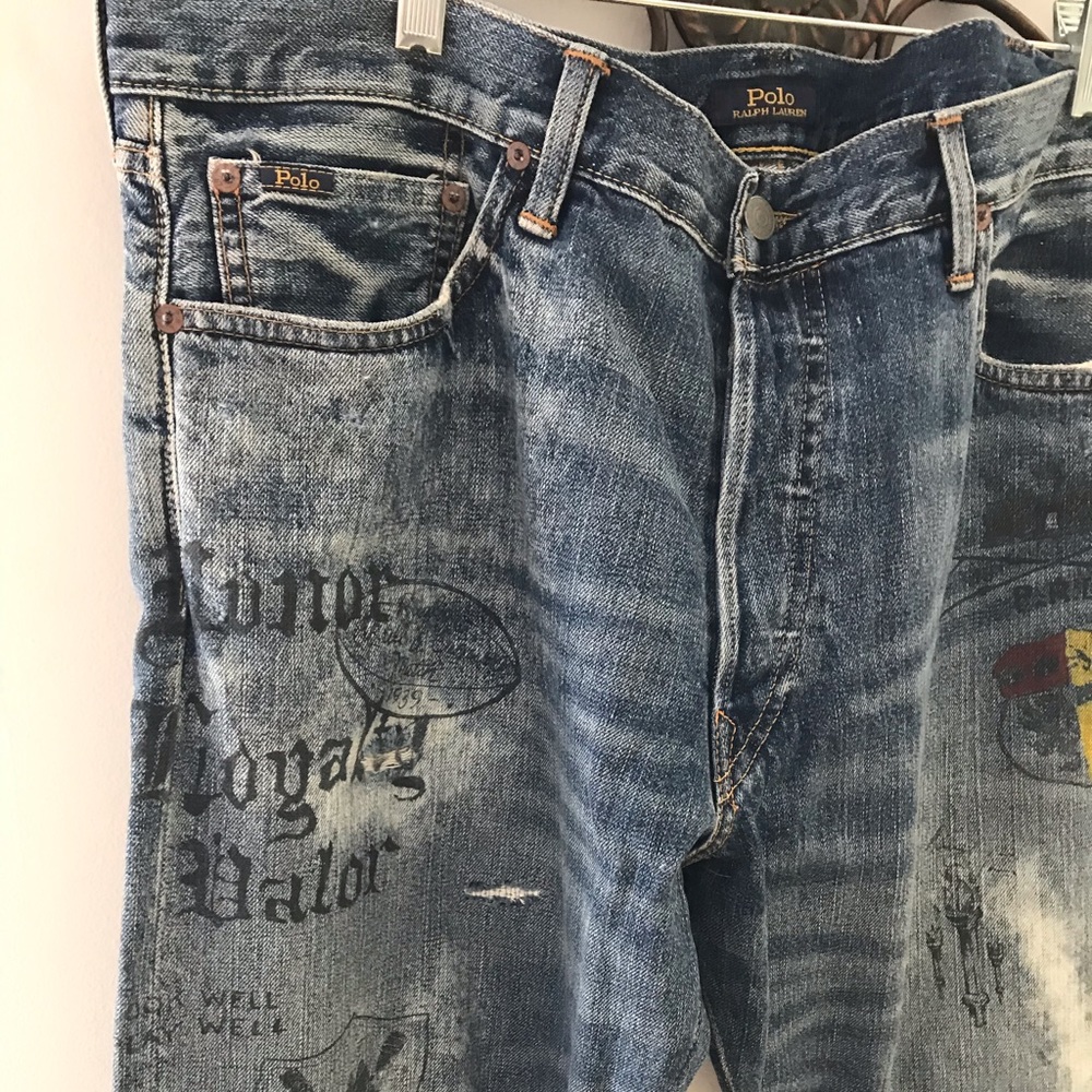 Men’s blue jeans